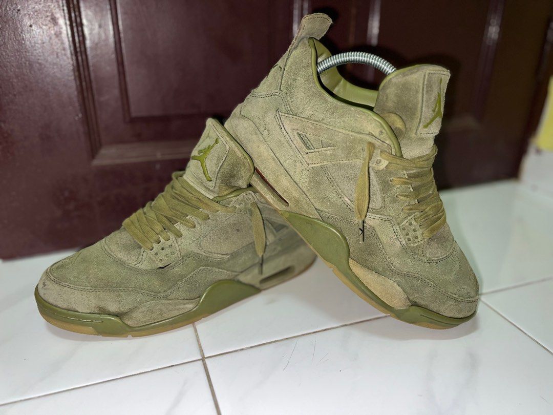 Jordan 4 top kaws green