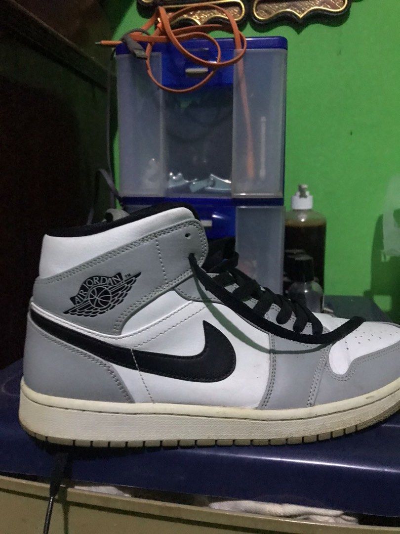 Nike jordan smoke grey, Fesyen Pria, Sepatu , Sneakers di Carousell