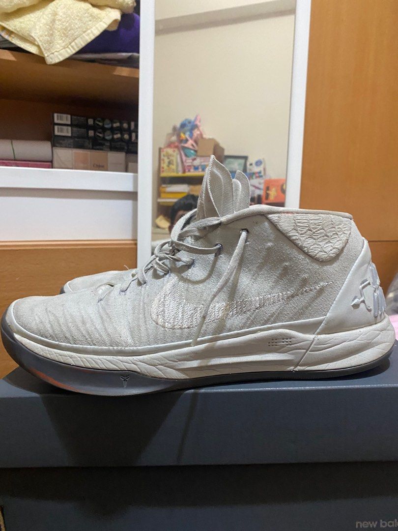 Kobe ad hot sale pure platinum