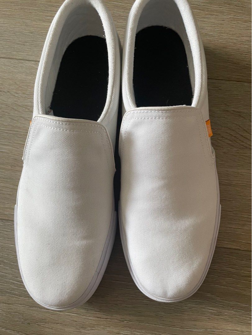 Nike shop white loafers