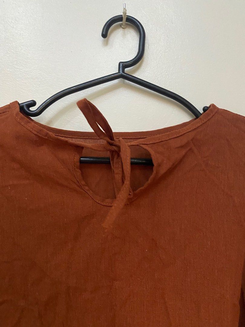 Office Top Puff sleeves (Dark Brown) (Category: Blouses) located in Angeles City. Submitted by trishalki (Listing ID 1260053043, Image 2). Description: Used once. Free size. Upto semi largep.