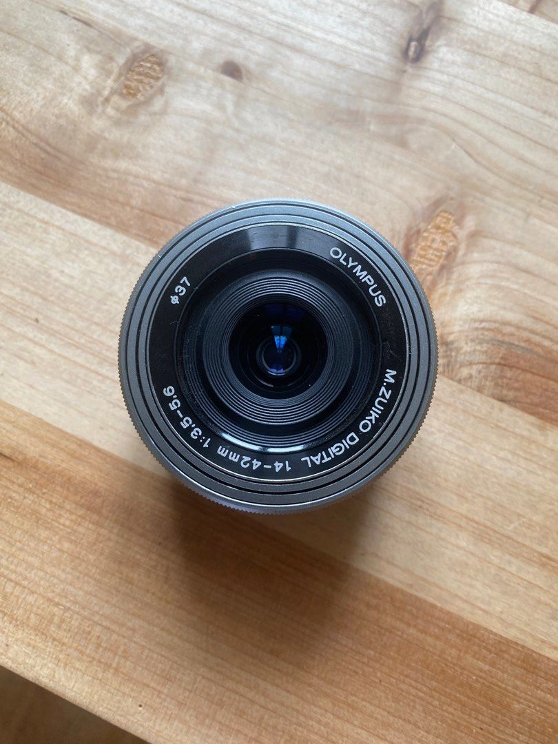 Olympus M.zuiko 1442 pancake f3.55.6, Photography, Lens & Kits on Carousell