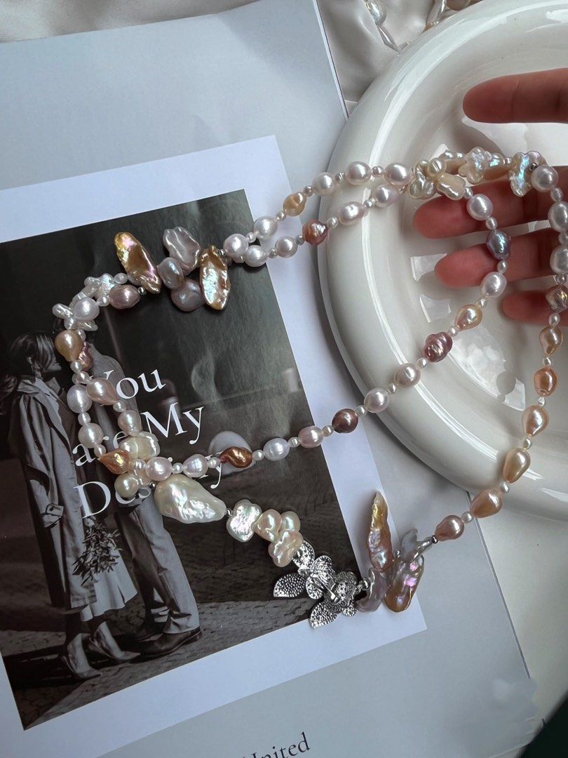 Pearl outlet alien necklace