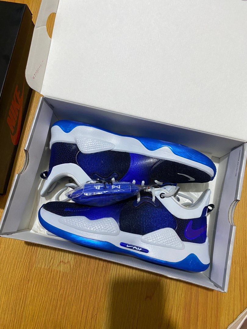 pg5 playstation on feet