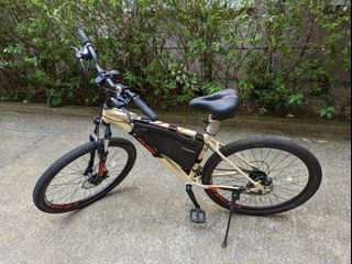 (Category: ) located in . Submitted by ch4kk (Listing ID 1259967824, Image 1). Description: .