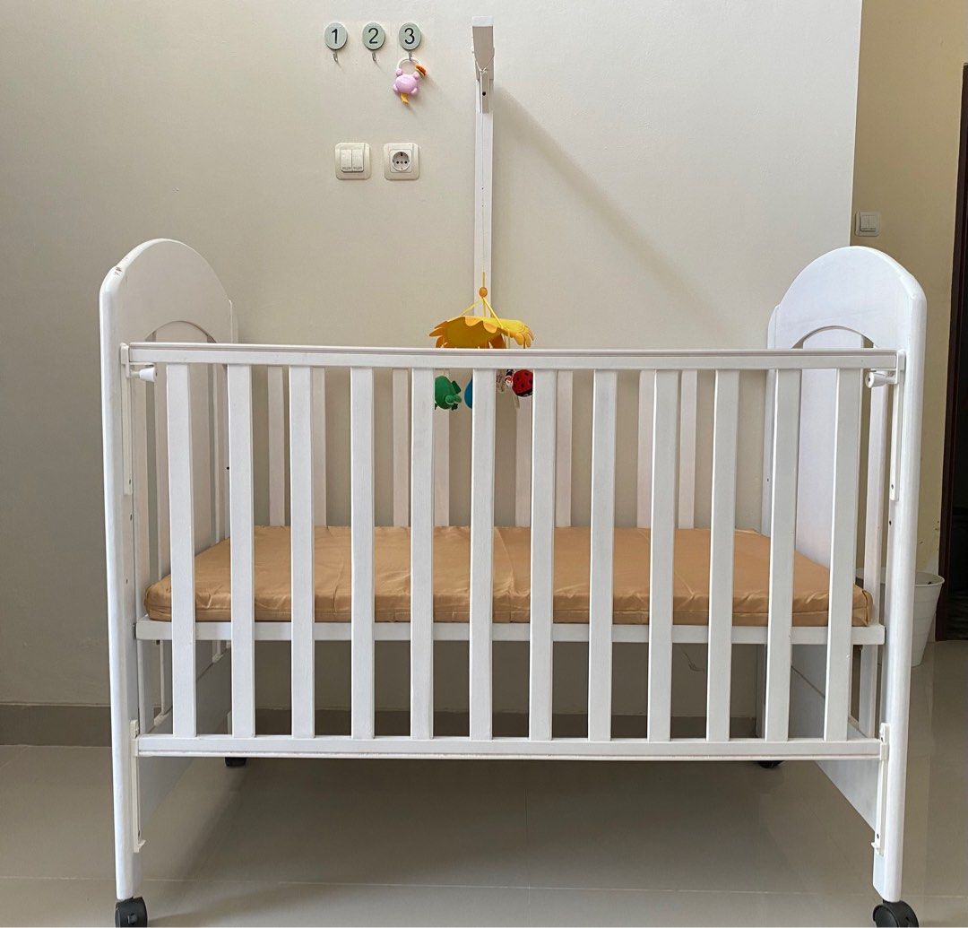 Preloved ranjang kasur bayi box bayi baby crib little equi
