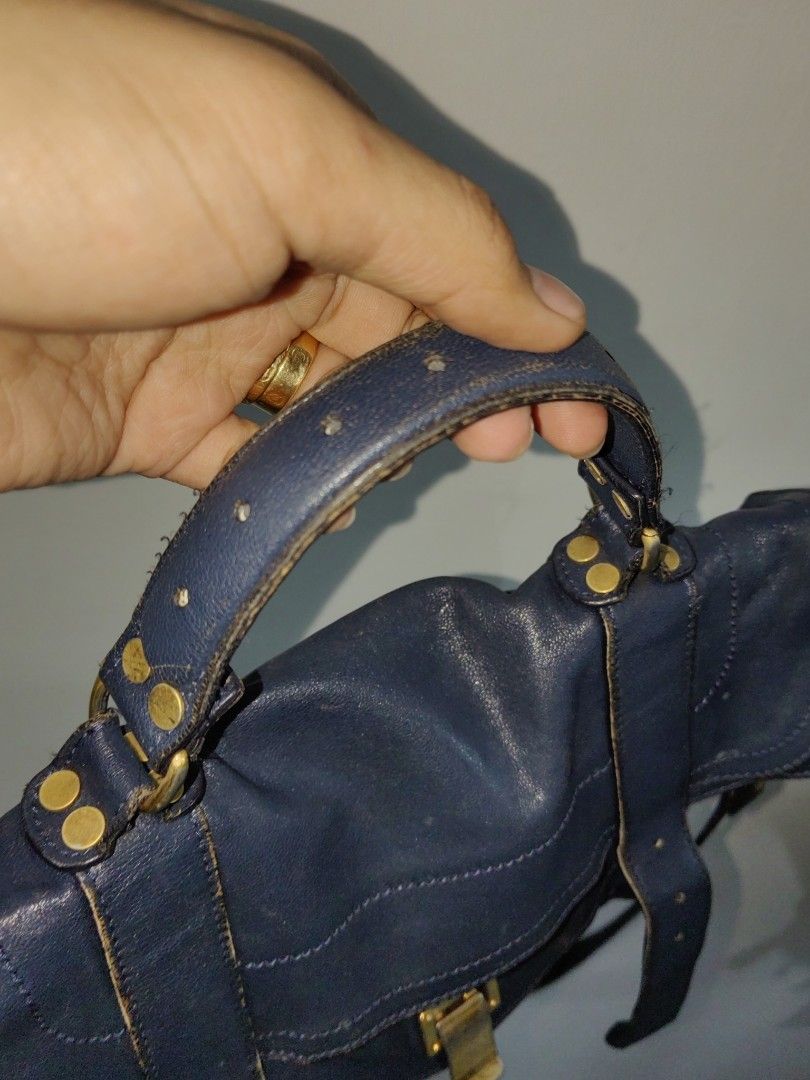 PROENZA ORIG (Category: Luxury Bags & Wallets) located in Davao. Submitted by daneyvintage (Listing ID 1260044459, Image 2). Description: Orig.