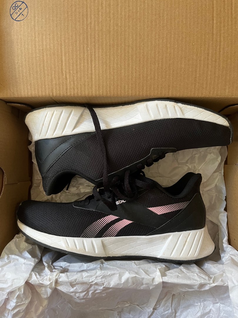 Reebok Fuel Foam Sneakers, Women's Fashion, Footwear, Sneakers on Carousell