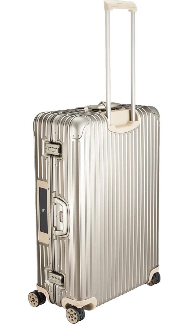 Rimowa Topas Titanium 32