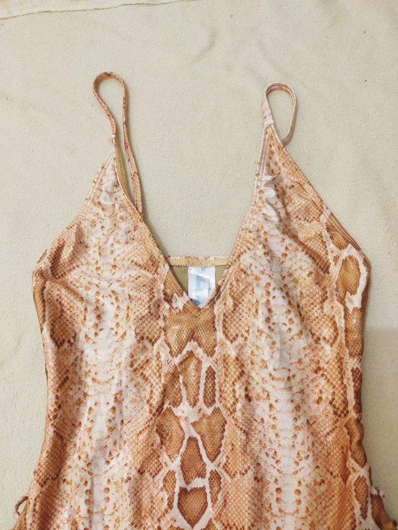 (S) IHEARTRAVE SNAKE BITE SIDE CUT OUT ONE PIECE SWIMSUIT, Women's