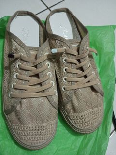 (Kategori: ) berada di . Dikirim oleh gelinefransevan (ID iklan 1260083823, Gambar 1). Deskripsi: .