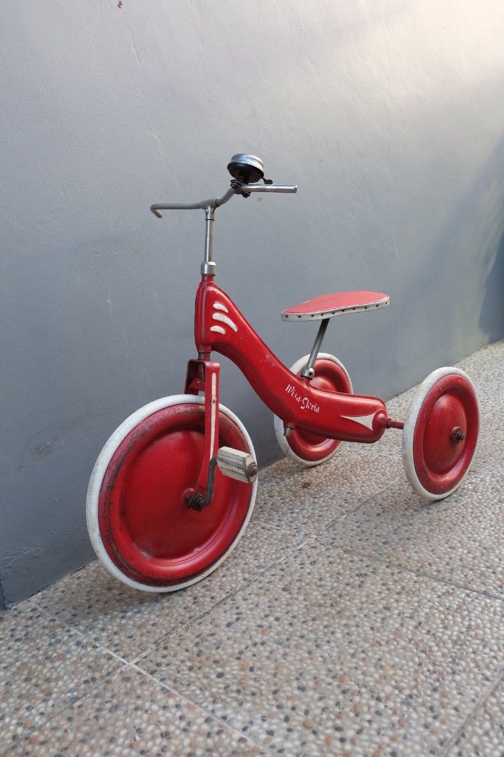 SEPEDA ANTIK ERA 1950'AN Made in Swiss, Toys & Collectibles, Mainan di