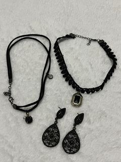SET Vintage Gothic Dangling Earrings (Fairycore Punk Grunge Style) & Black Lace Choker Necklace