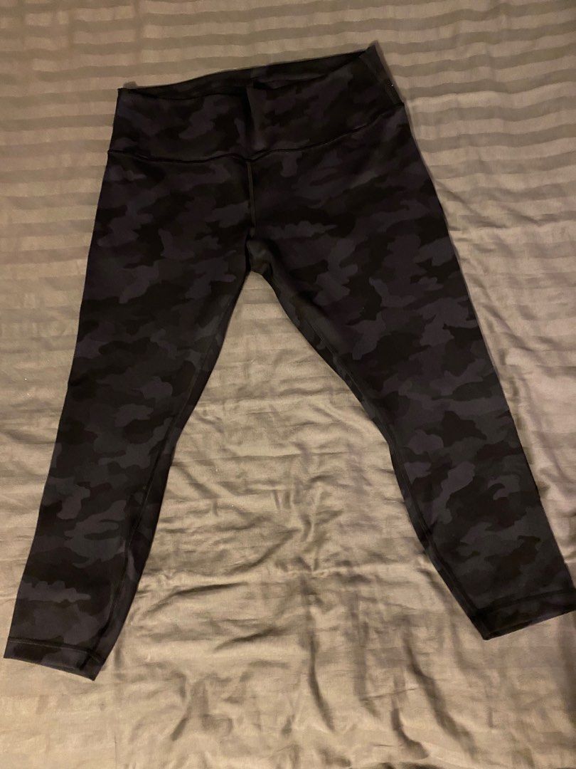 lululemon - Align black cargo leggings on Designer Wardrobe