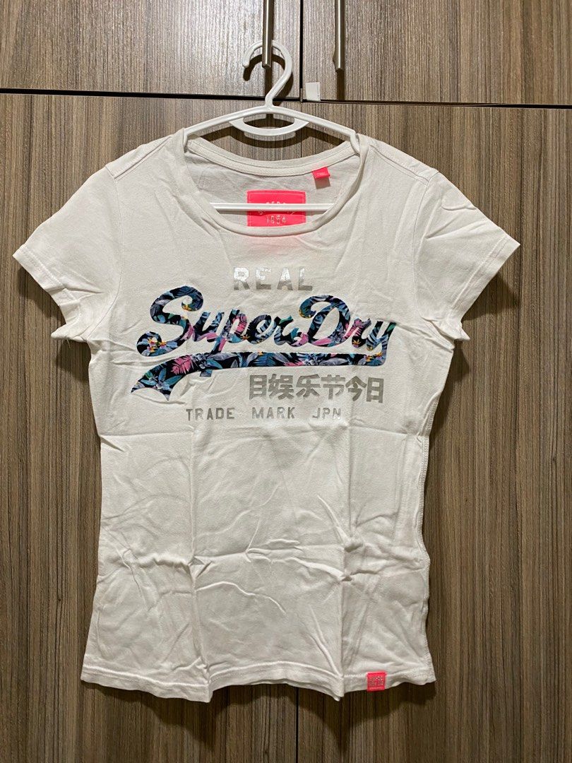 superdry white branded top, Women's Fashion, Tops, Shirts on Carousell
