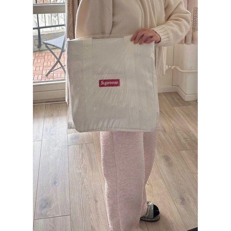 Supreme tote cheap bag 2020