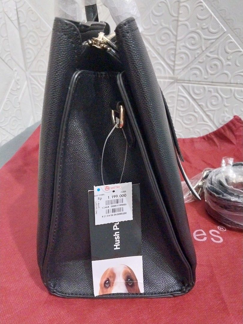 Tas Hush Puppies Maxim Satchel L, Fesyen Wanita, Tas & Dompet di Carousell