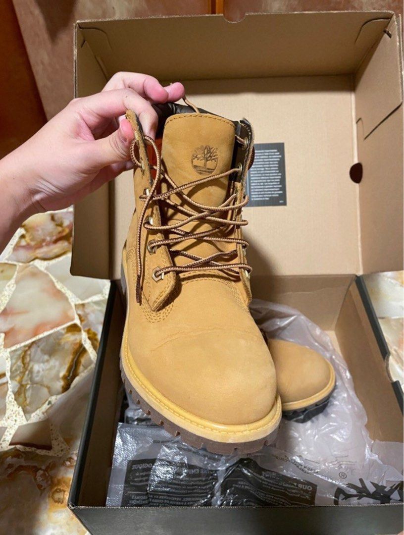 Timberland boots 23.5cm, Women's Fashion, Footwear, Boots on Carousell