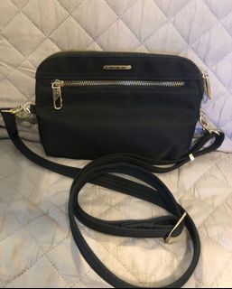 (Category: ) located in . Submitted by mos_manilaoutletsale (Listing ID 1260090332, Image 1). Description: .