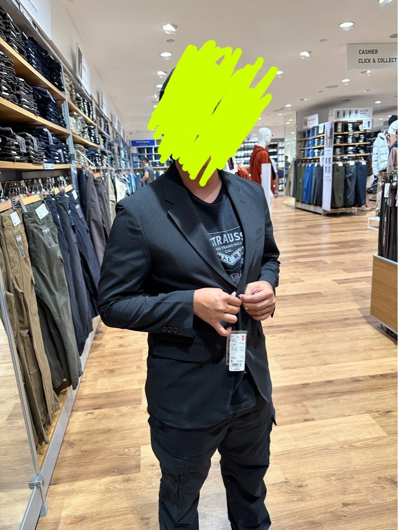 UNIQLO BLAZER MEN Men s Fashion Coats Jackets and Outerwear on Carousell