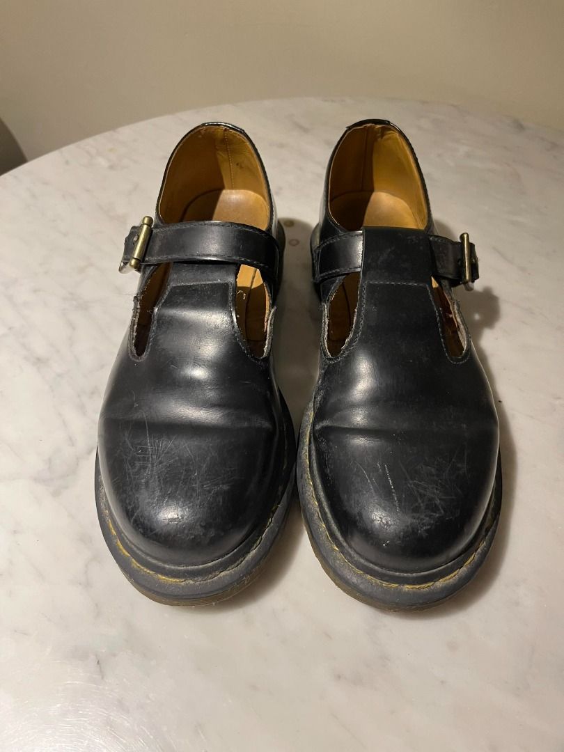 US 7 Dr. Martens Polley Smooth Letter Mary Janes / Chunky Doll