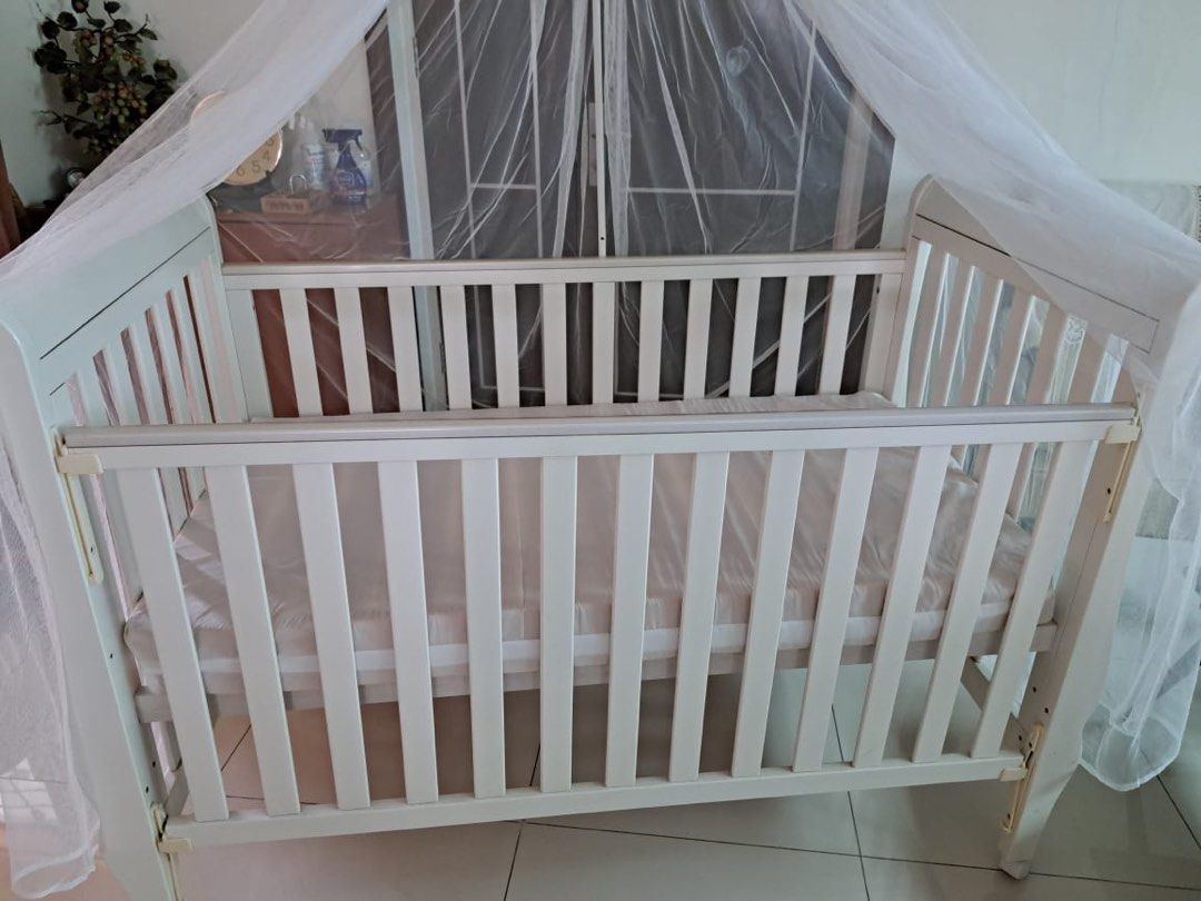 Use baby cot for sale, Babies & Kids, Baby Nursery & Kids Furniture, Cots & Cribs on Carousell