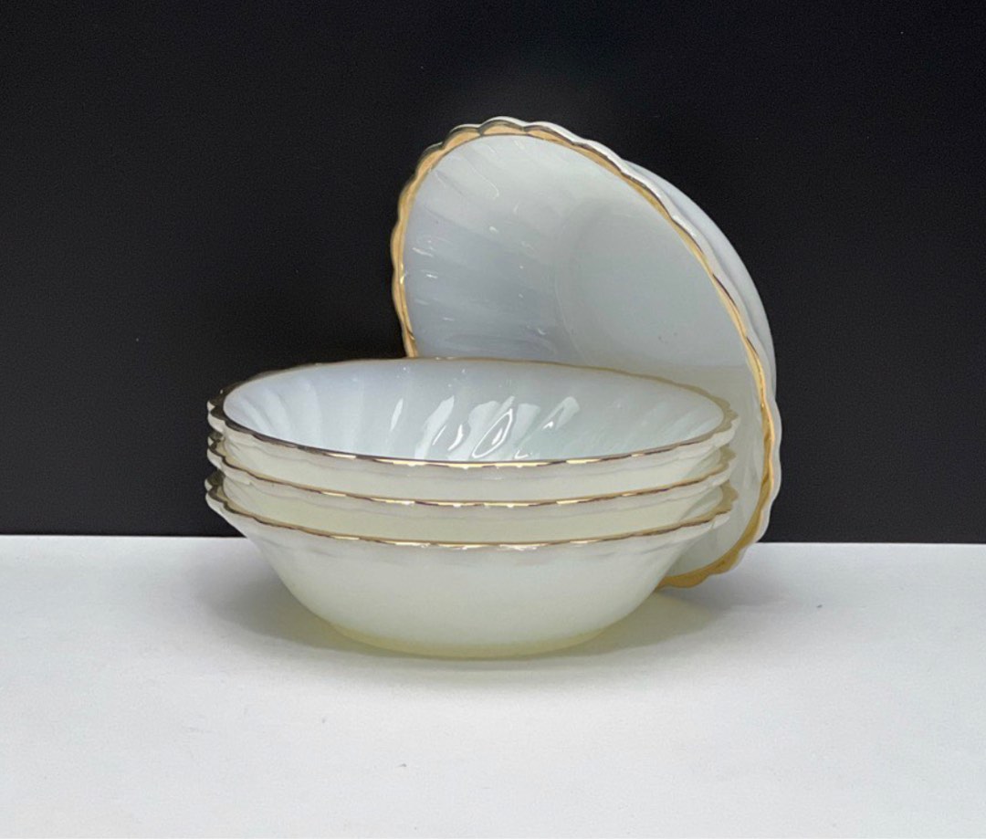 Vintage Anchor Hocking Ovenproof Custard/Pie Bowl Made in USA