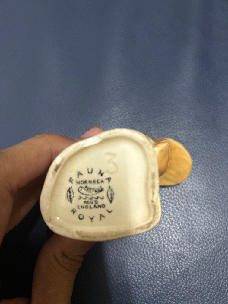 HORNSEA Vintage England 10 pieces A collection of ceramics to