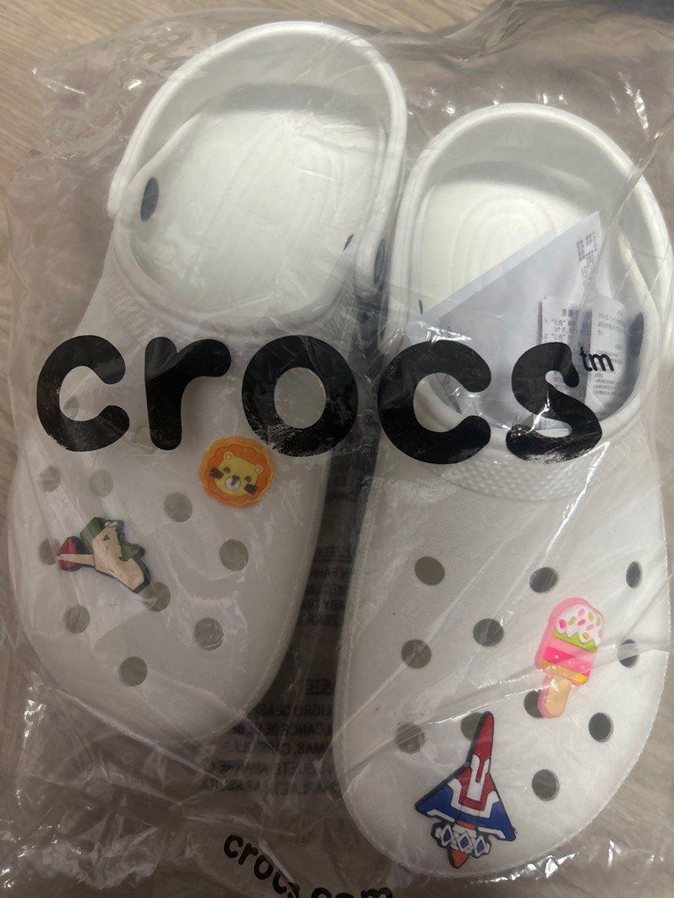 White Crocs Free Jibbitz