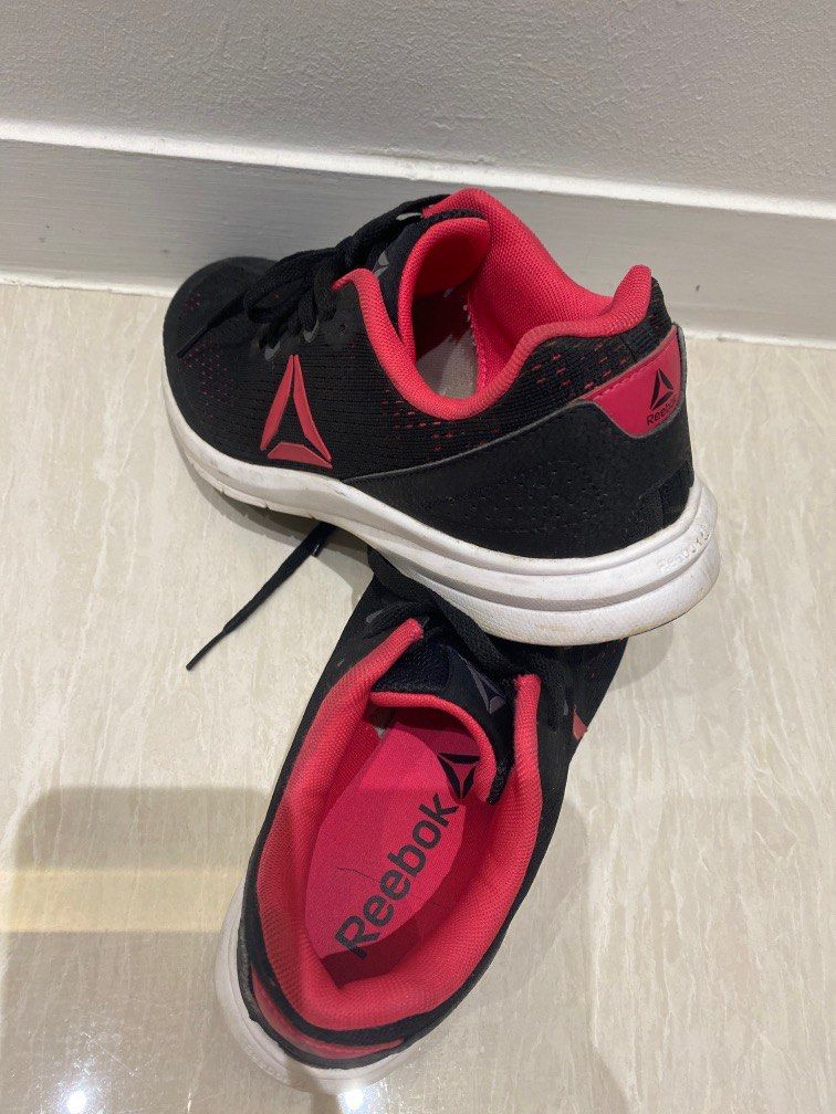 Women Reebok Trainer