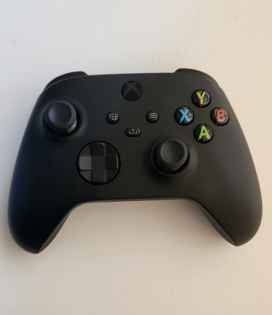 Xbox controller, Video Gaming, Gaming Accessories, Controllers on Carousell