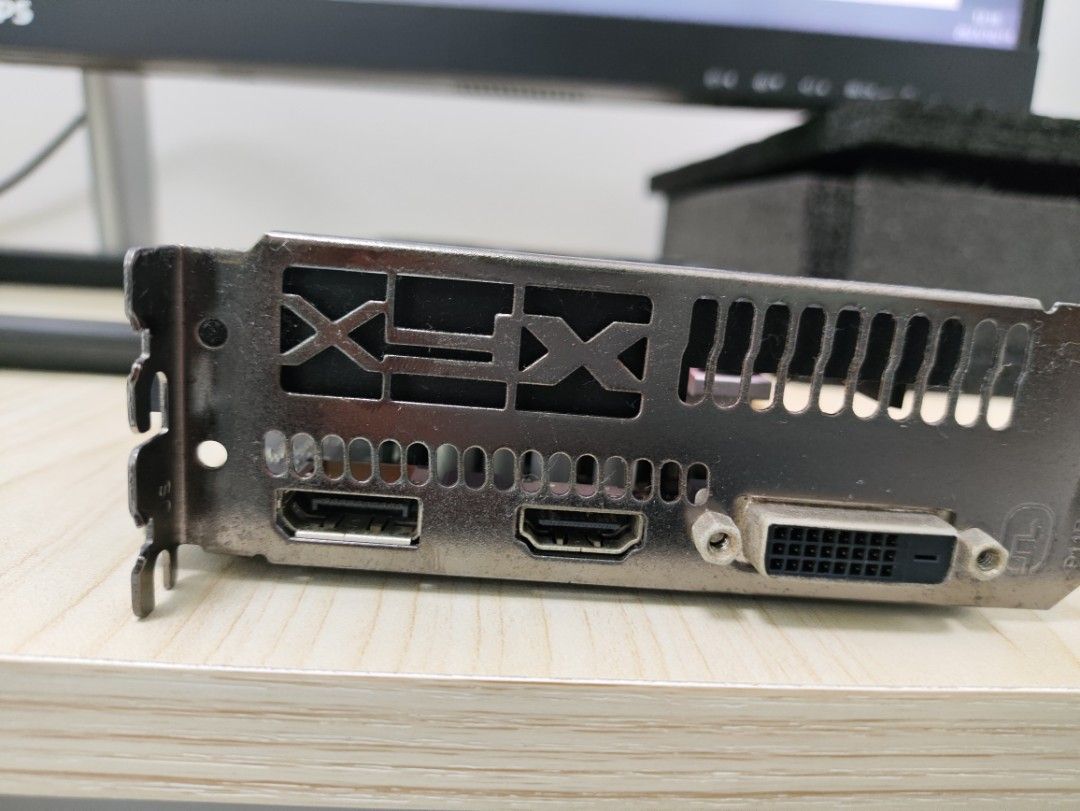 Rx 560 discount vs r9 270x