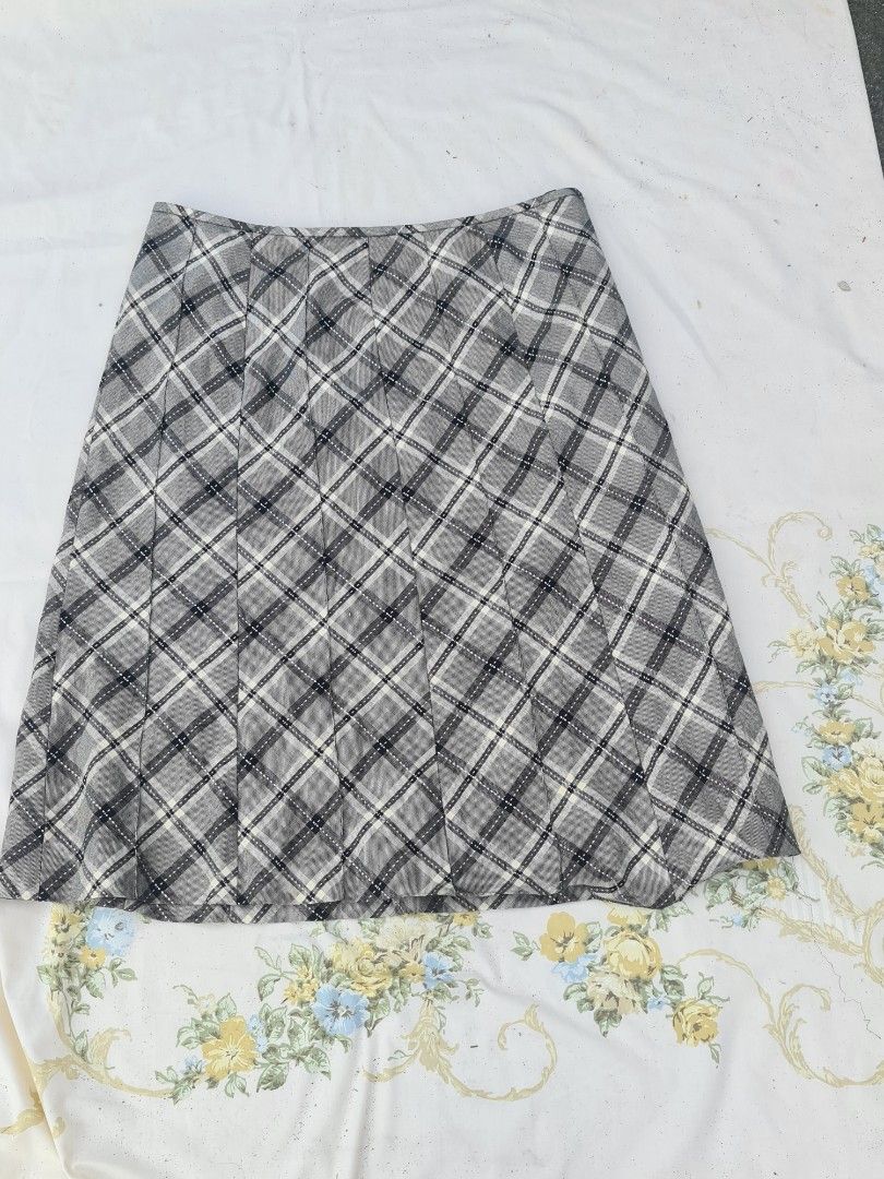 y2k grunge 90s downtown black and white plaid midi skirt Women s