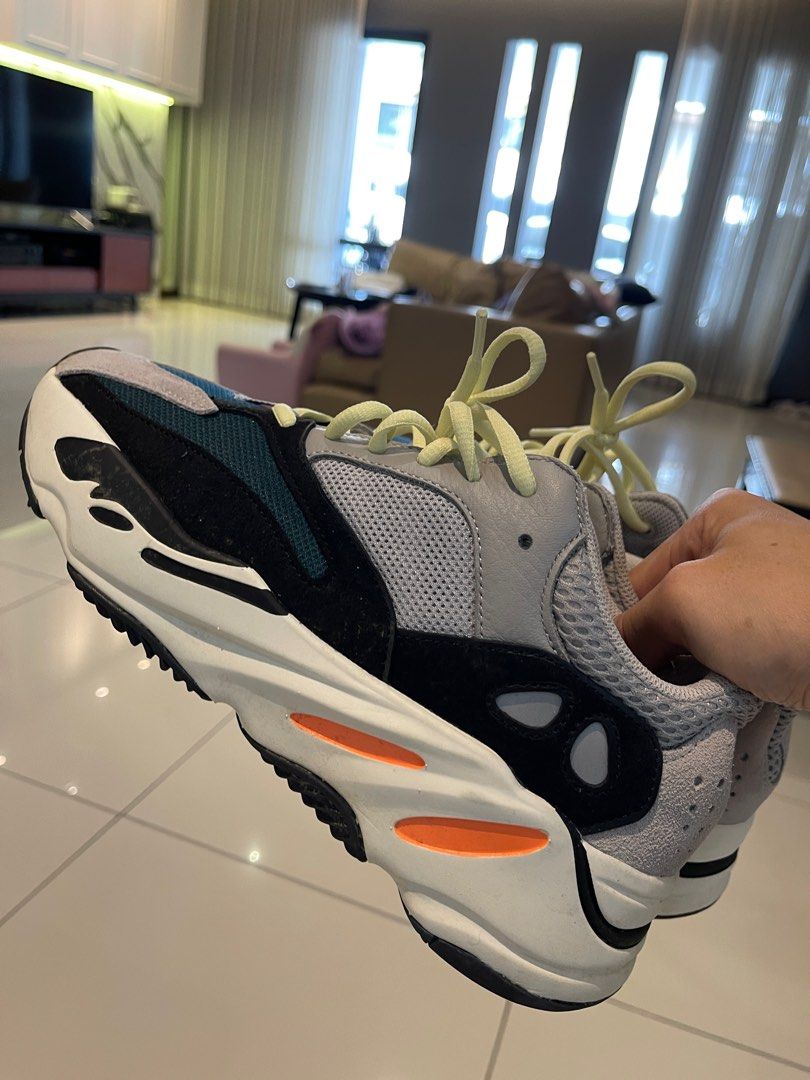 Adidas yeezy boost 700 2025 wave runner mens
