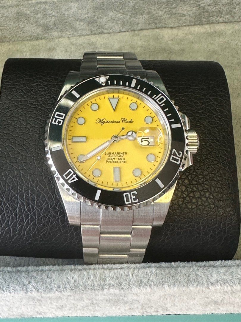 Yellow dial automatic dive watch homage submariner 40mm Miyota 8215