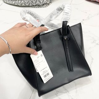 （分類：）位於 。 由 dadadede 提交（商品編號 1260281806，圖片 1）。簡介： 。