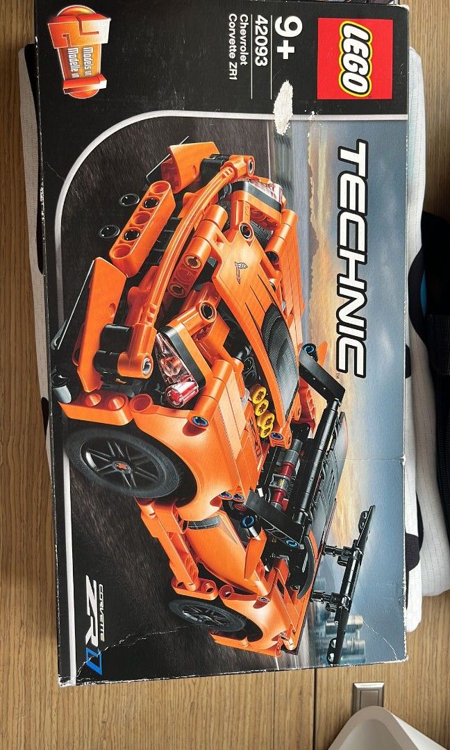 出售全新冇拆盒Lego 樂高42093 chevrolet corvette ZR1 Technic, 興趣