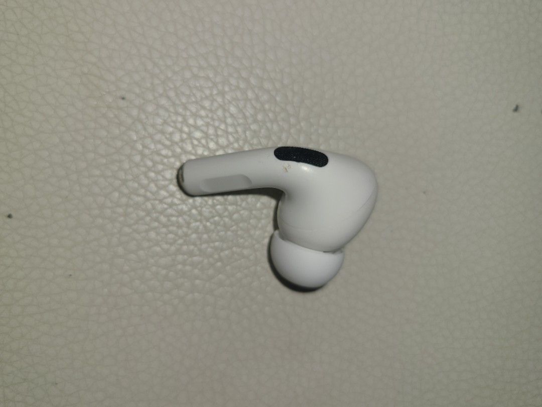 非常に高い品質 AirPods Pro 右耳 イヤフォン - studioarq20.com.br