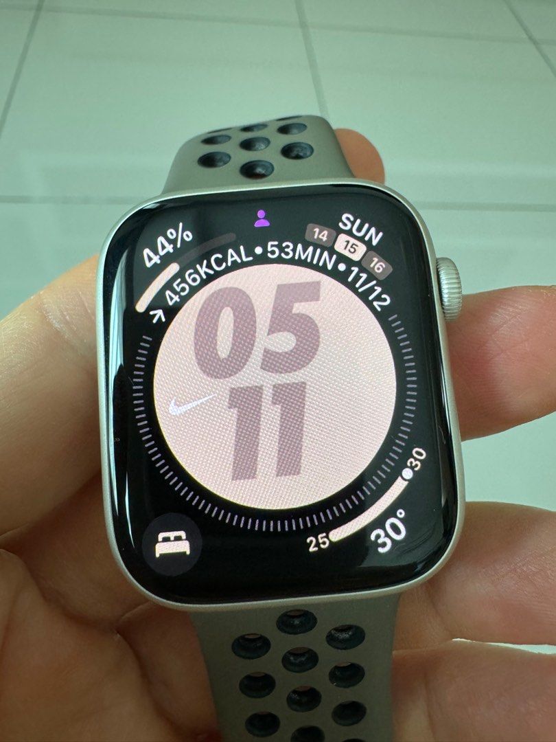 Apple Watch Series 8 GPS 45mm Starlight Aluminum with Starlight