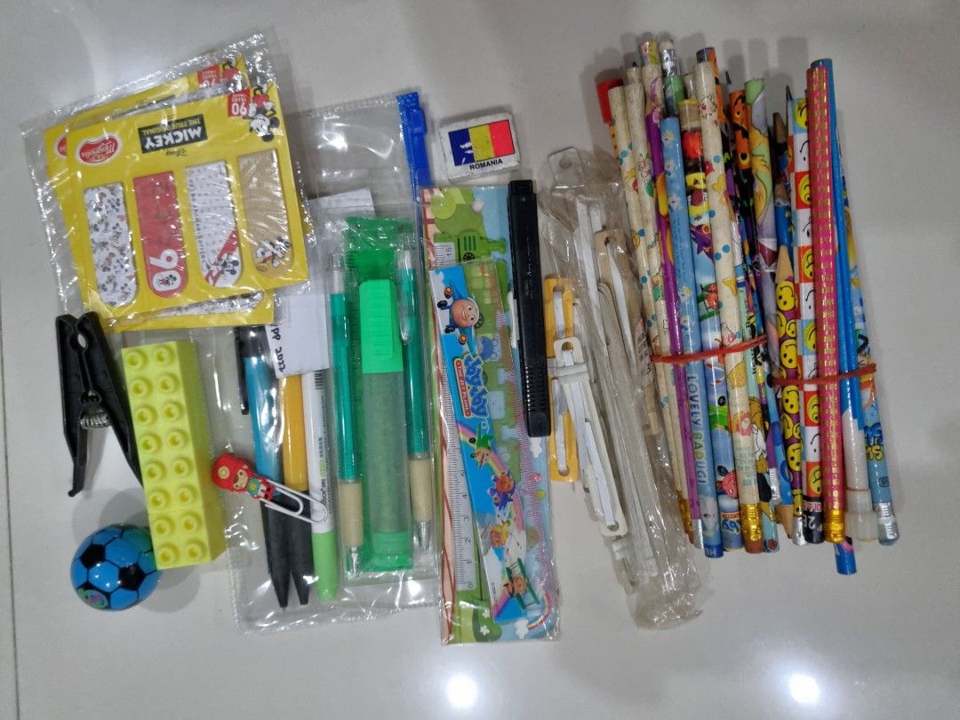 Stationery sets/ magic pad/colour pencils/crayon, Hobbies & Toys,  Stationery & Craft, Stationery & School Supplies on Carousell
