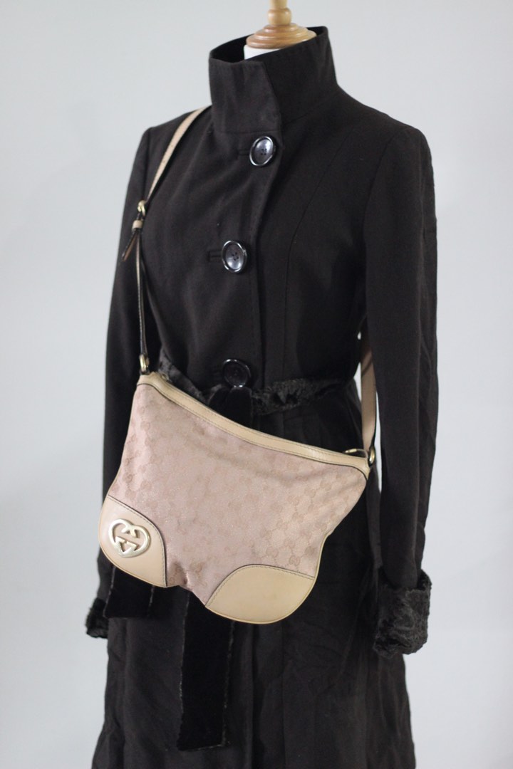 Gucci heart shop fanny pack