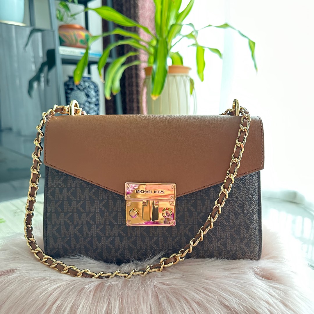 AUTHENTIC Michael Kors Rose Flap Shoulder Bag In Black With Gold Chain,  Luxury, Bags & Wallets on Carousell