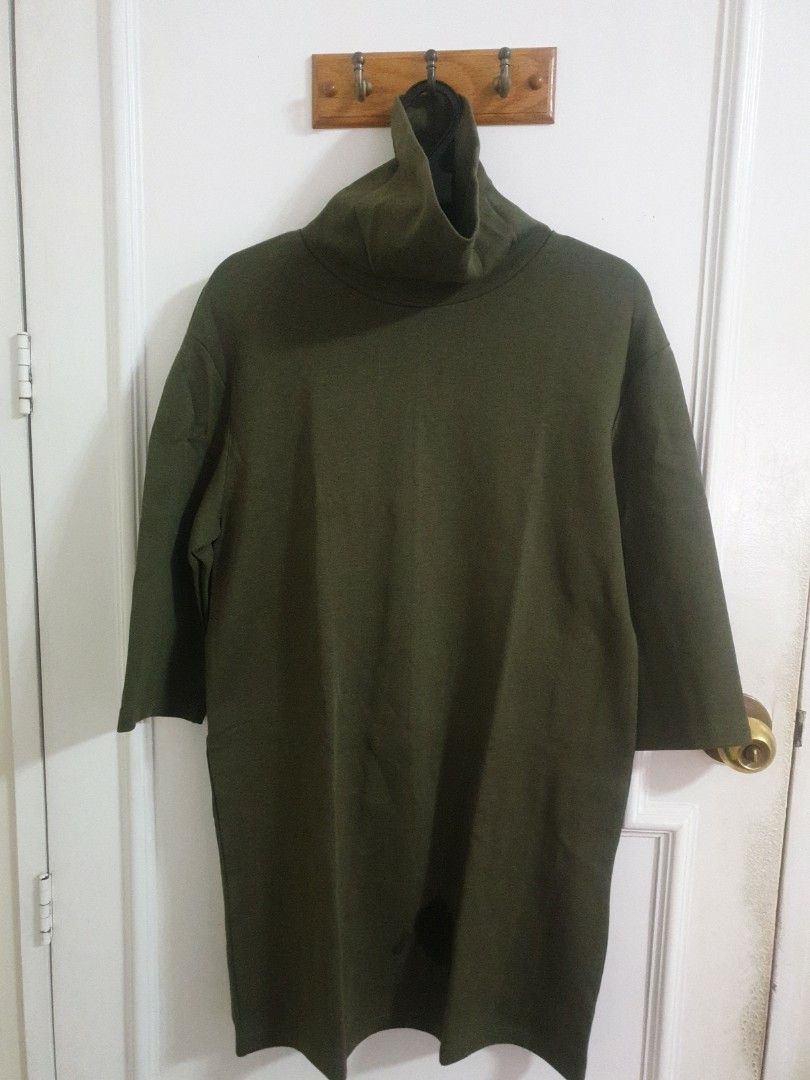 AUTHENTIC ZARA TURTLENECK SWEATER DRESS KHAKI SZ MEDIUM 4174 806 505,  Women's Fashion, Dresses & Sets, Dresses on Carousell