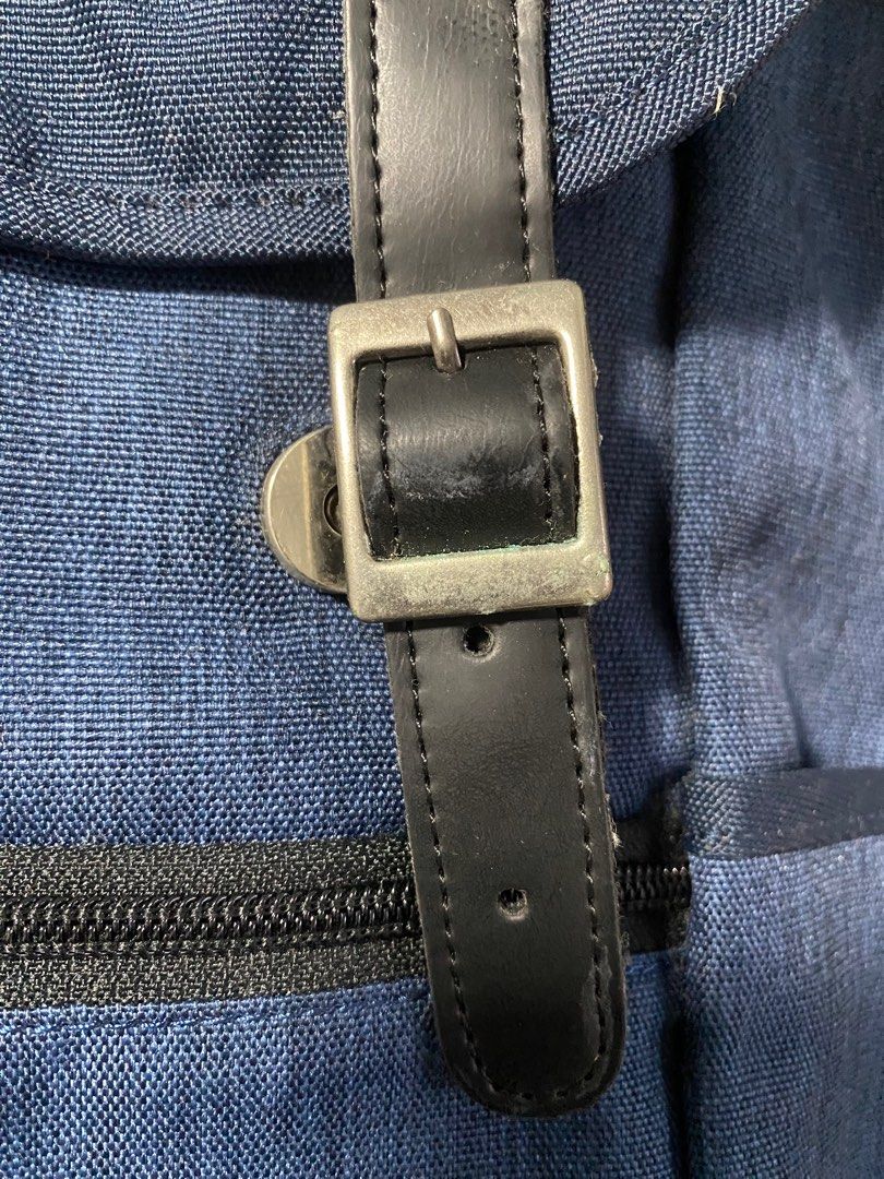 Backpack (Category: Backpacks) located in Singapore. Submitted by lzhlee (Listing ID 1260284537, Image 5). Description: Brand new but stored never used Few defects pls refer to the pictures Selling at $10 each Laptop bag $5 .