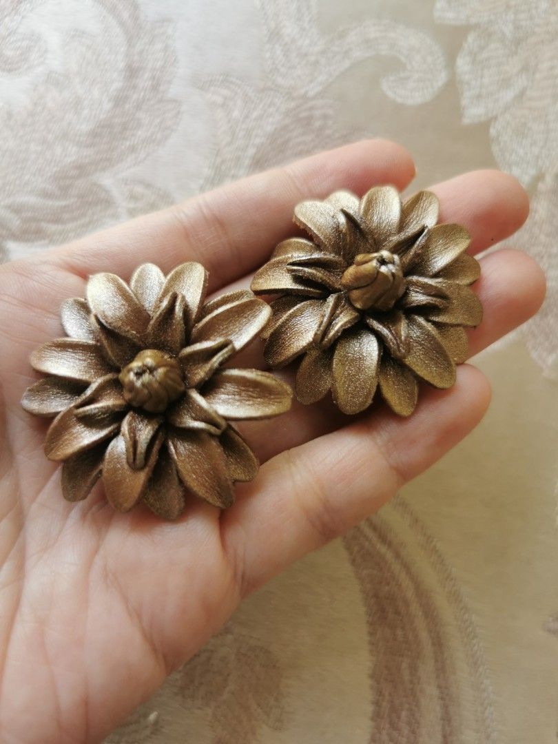 Real store leather earrings