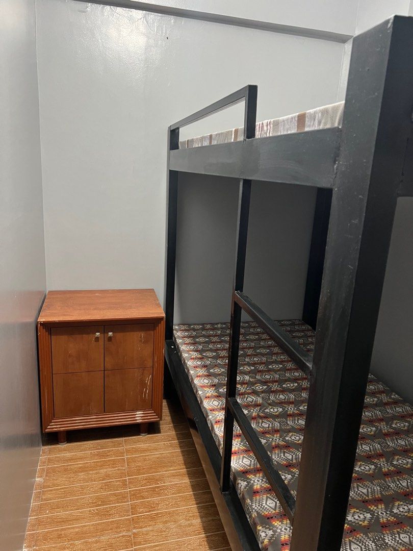 LADY BEDSPACER near OLFU Valenzuela, Property, Rentals, Room Rentals on Carousell