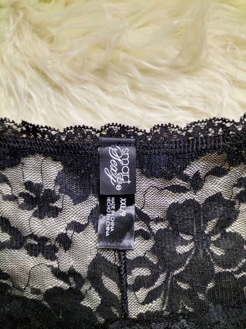 Black lace panties