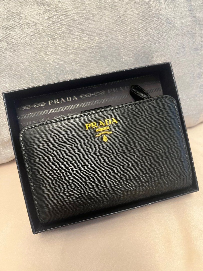 Portafoglio lampo outlet prada price