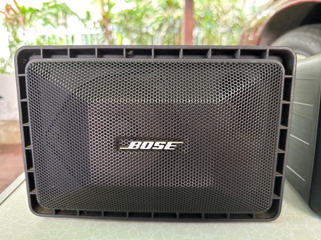 Bose Roommate 2 Builtin amplifier Made in USA, Audio, Soundbars