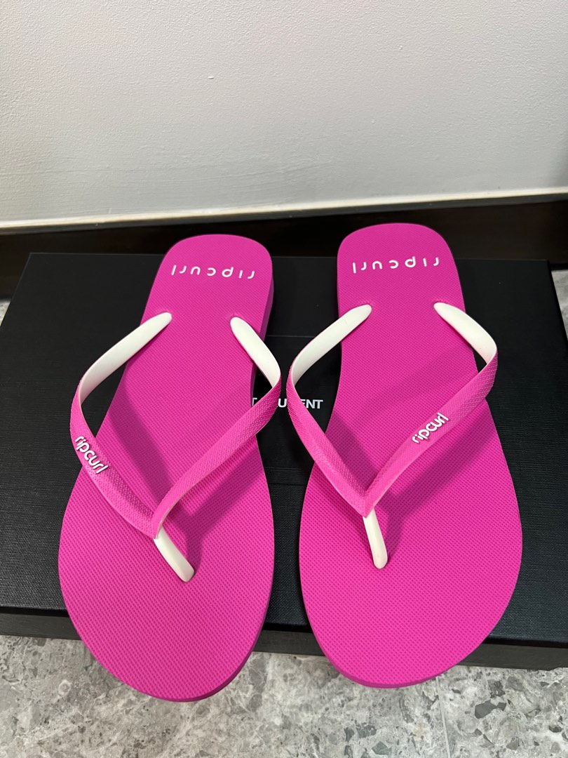 BRAND NEW Ripcurl Slippers Pink Women s Fashion Footwear